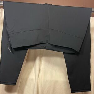 AMAZON ESSENTIALS size XXL black poly blend leggings. New with tags.